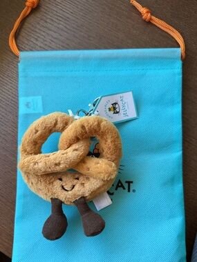 Jellycat Amuseables Pretzel Bag Charm